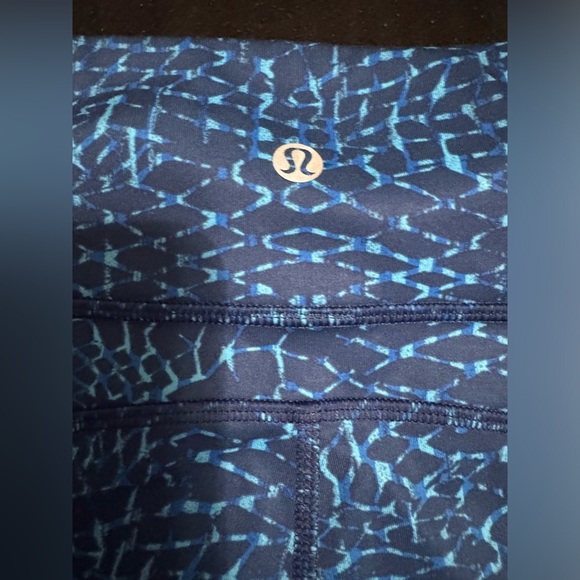 Lululemon athletica Speed Track Short Samba Snake Kayak Blue Hero Blue - Picture 7 of 8